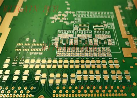 PCB services based on material choice